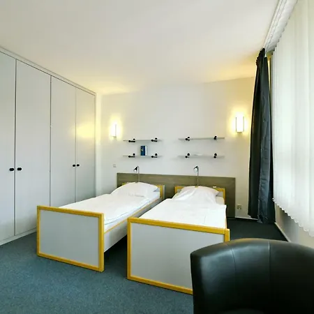 Cjd Godesberg 2* Бонн